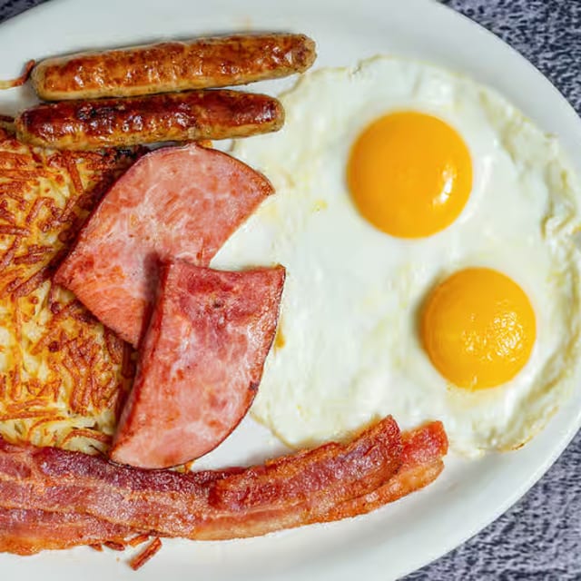 I Heart Deluxe Breakfast Combo.